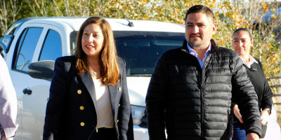 Arabela Carreras y Nelson Quinteros Gobernadora Carreras